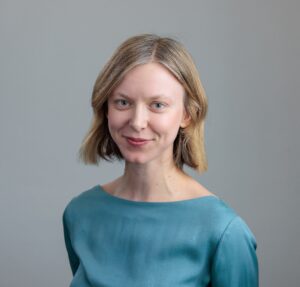 Gwendolyn Rugg Headshot