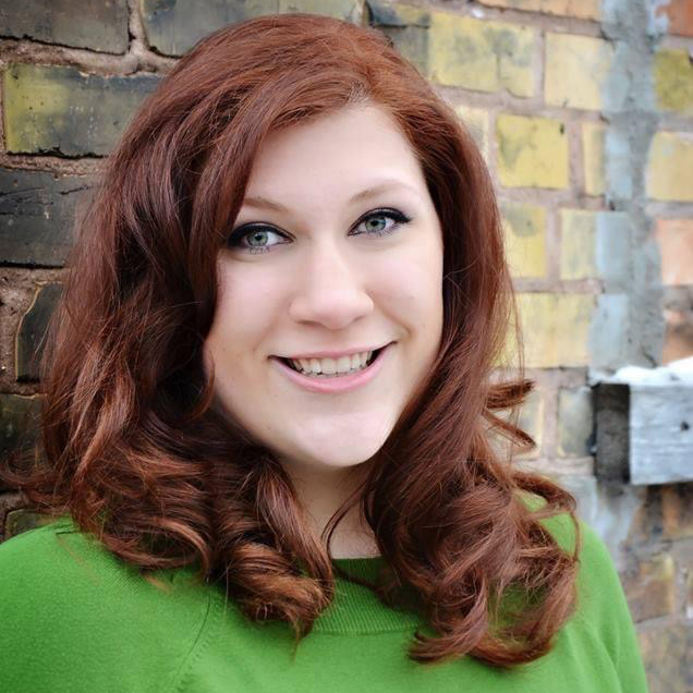 Aliese Hoesel Headshot
